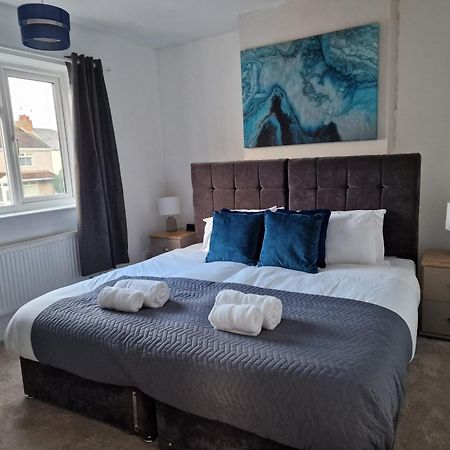 Вілла Modern 4-Bed House With Garden & Parking Ковентрі Екстер'єр фото